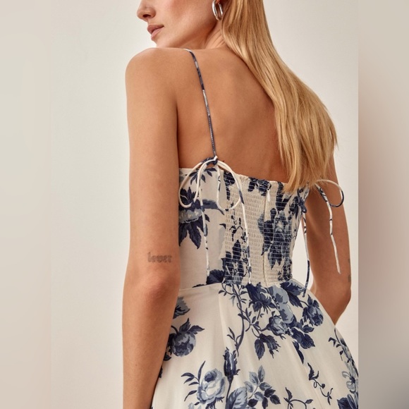Reformation Kourtney Dress in Faye - Picture 5 of 7